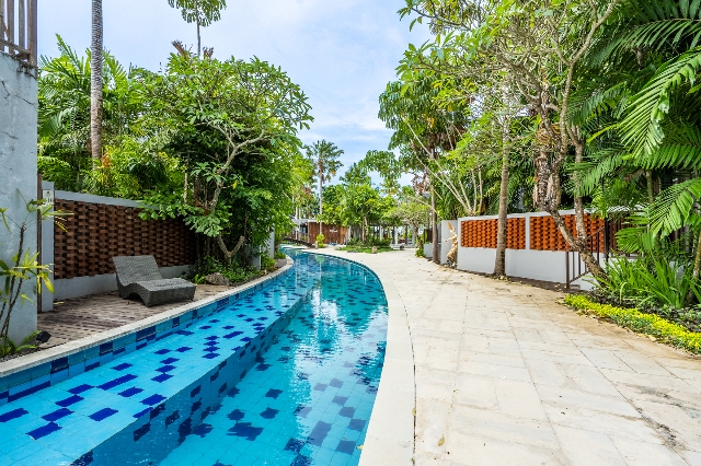 Swimming pool,Common area,Garden