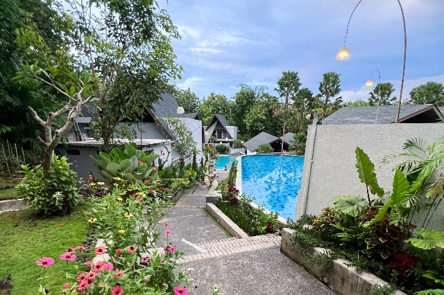 Garden,Common area,Swimming pool