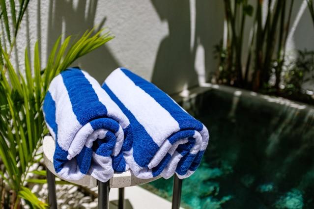 Swimming pool,Pool towels