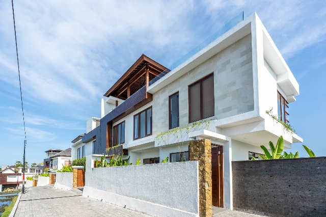 Exterior,Entrance to the Villa