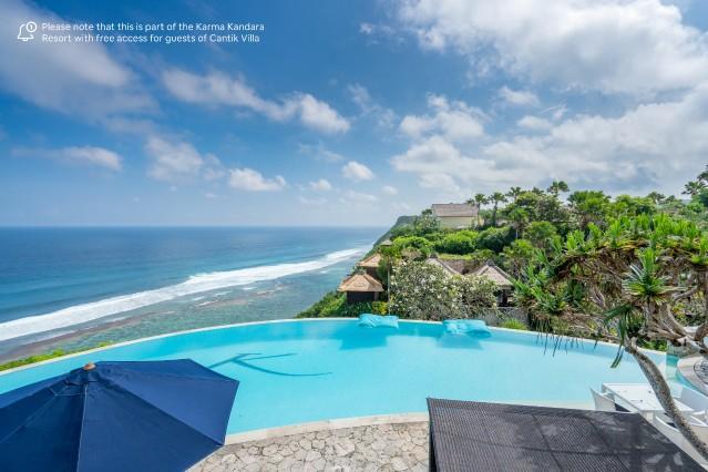 Swimming pool, Sea View